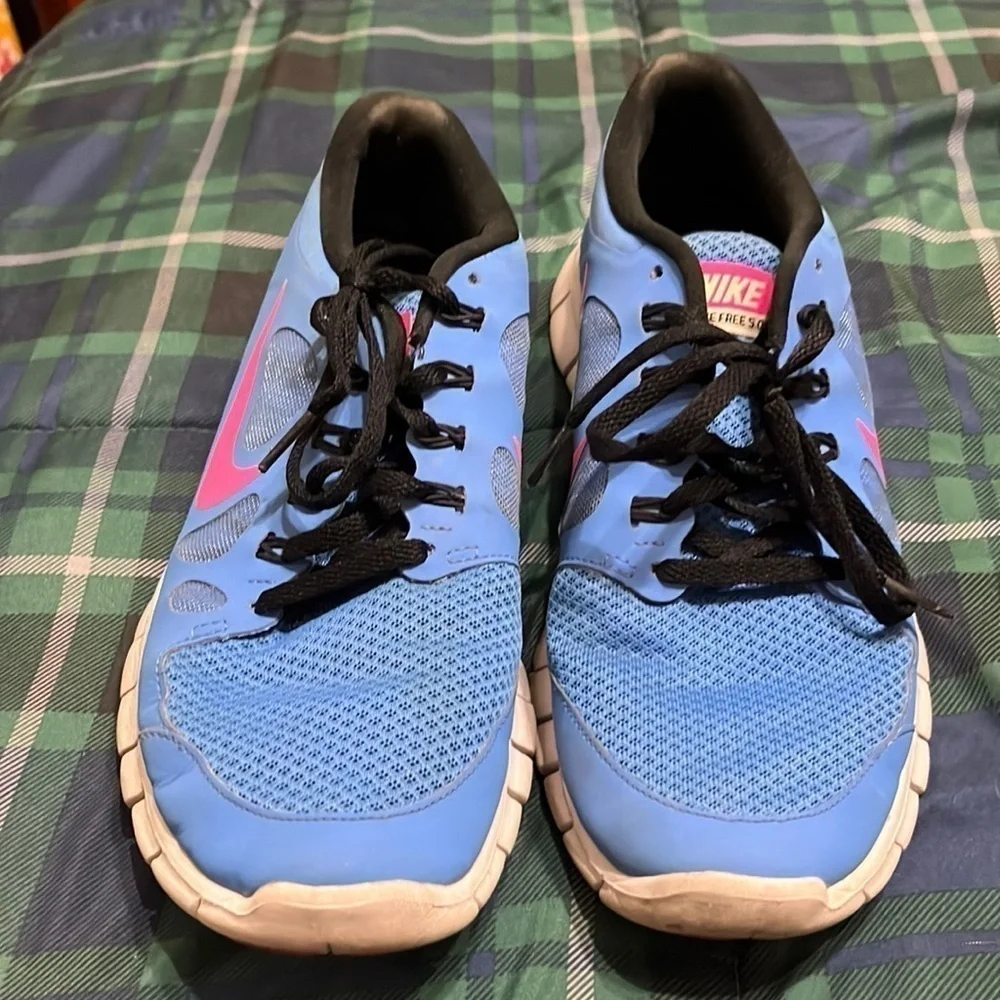 Nike Free 5.0 size 7Y